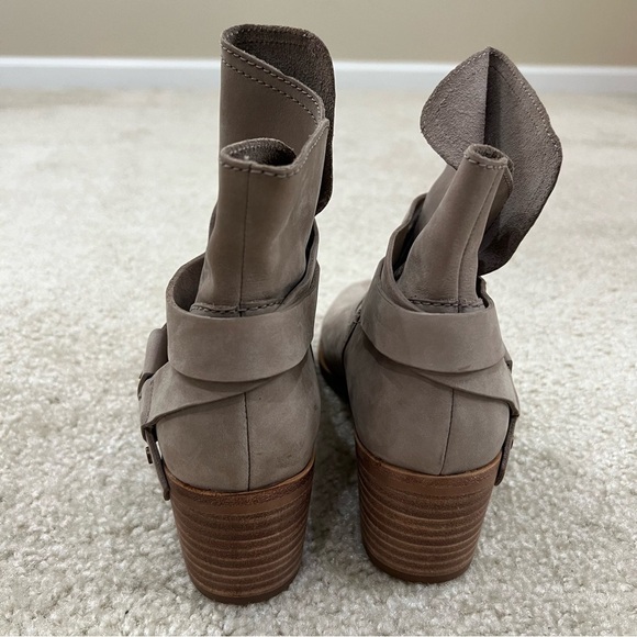 Ugg Australia Women Elora Sahara Gray Suede Ankle Boots Booties Sz 9.5 1019148, - Picture 15 of 16